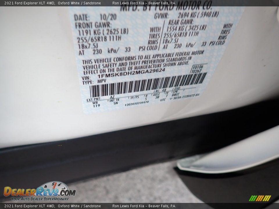 2021 Ford Explorer XLT 4WD Oxford White / Sandstone Photo #13