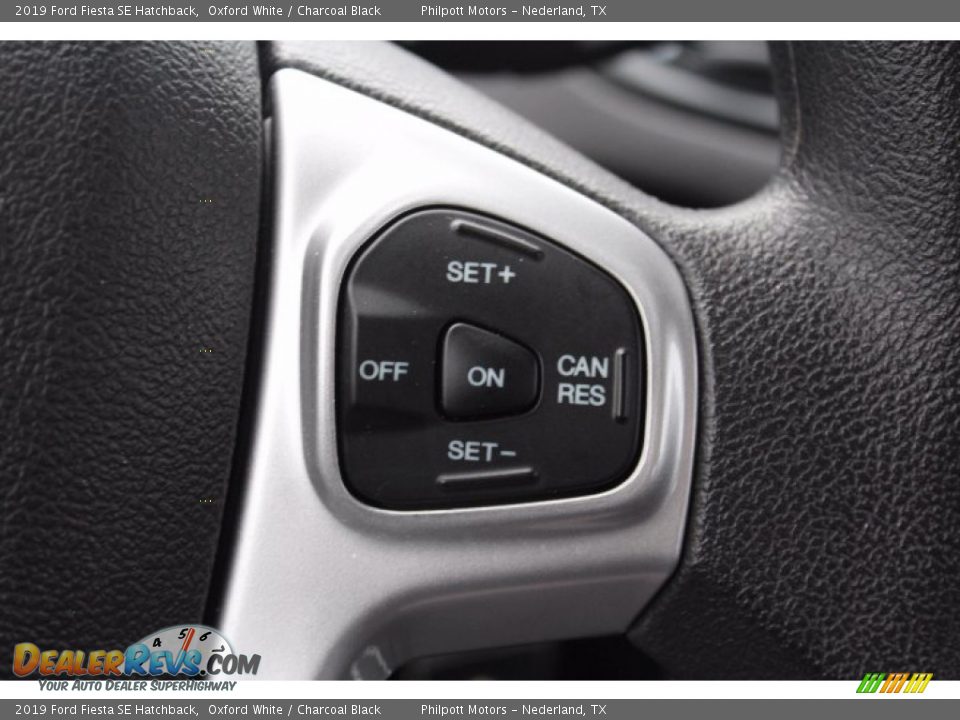 2019 Ford Fiesta SE Hatchback Oxford White / Charcoal Black Photo #13