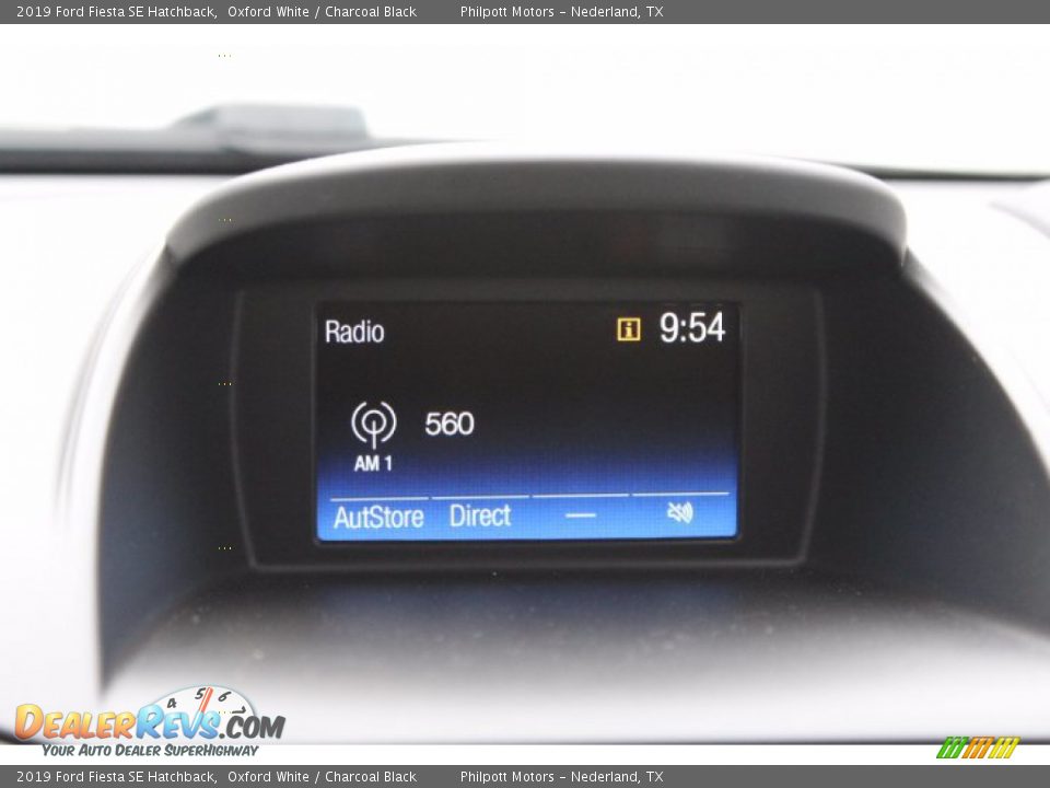 2019 Ford Fiesta SE Hatchback Oxford White / Charcoal Black Photo #16