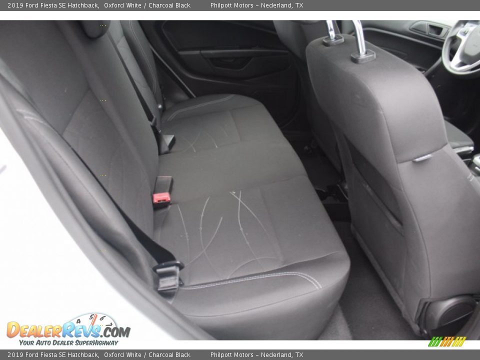 2019 Ford Fiesta SE Hatchback Oxford White / Charcoal Black Photo #25