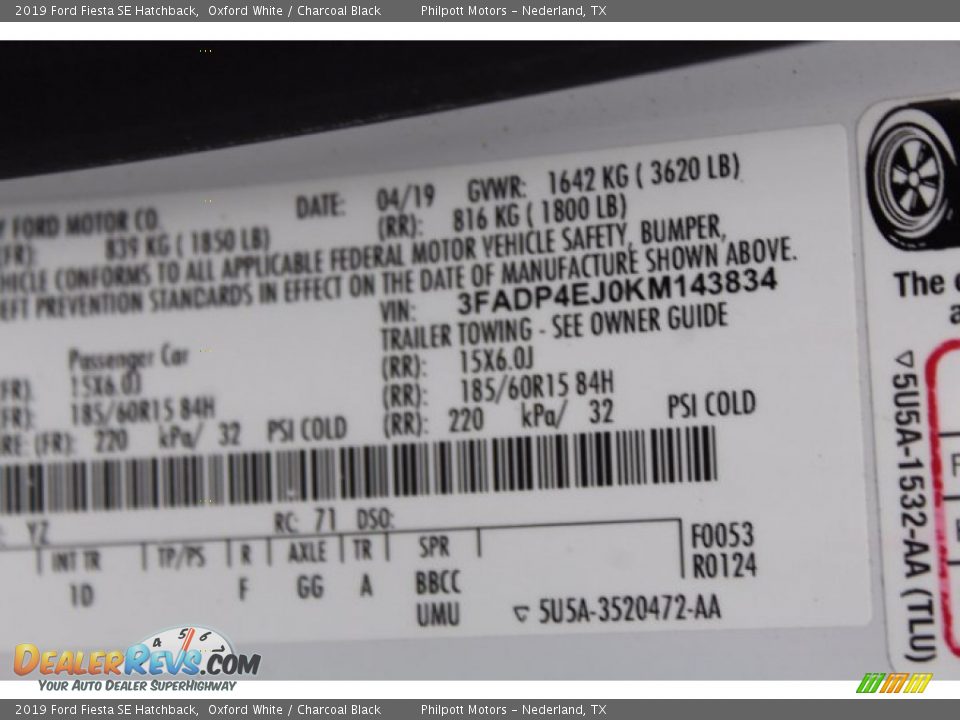 2019 Ford Fiesta SE Hatchback Oxford White / Charcoal Black Photo #28