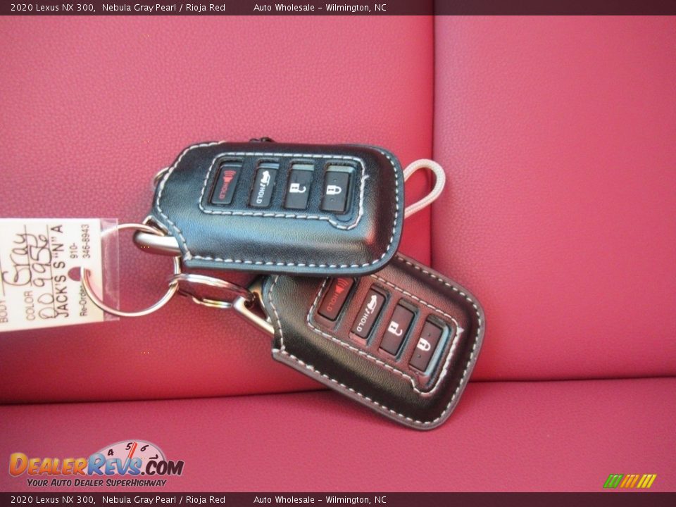 Keys of 2020 Lexus NX 300 Photo #20