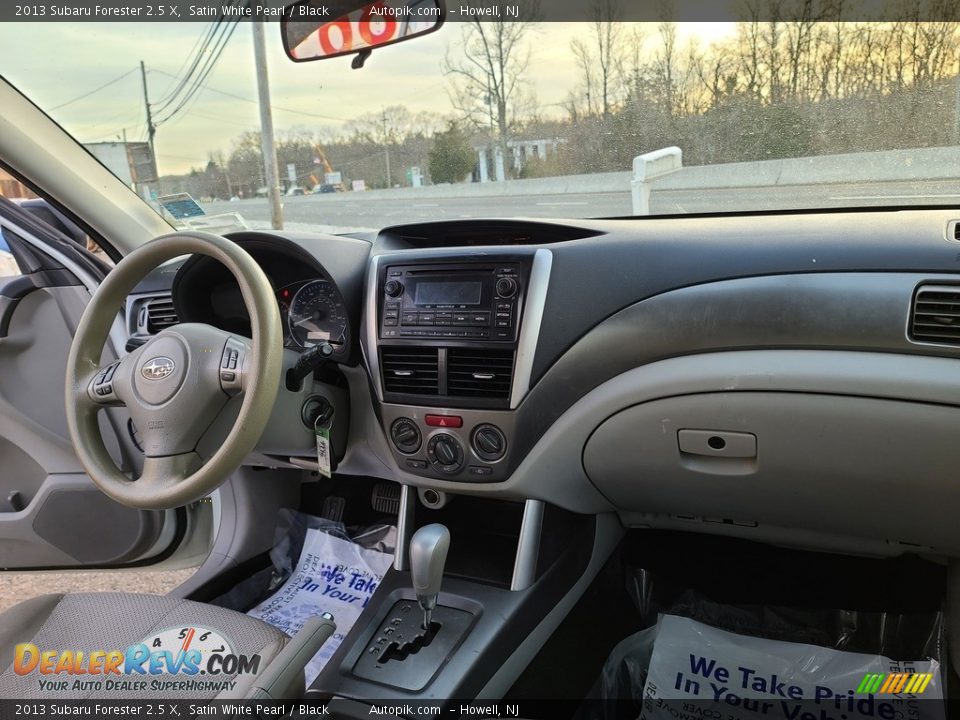 2013 Subaru Forester 2.5 X Satin White Pearl / Black Photo #12