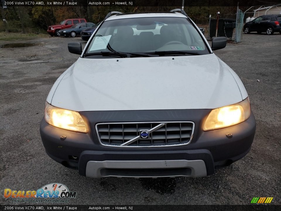 2006 Volvo XC70 AWD Ice White / Taupe Photo #2