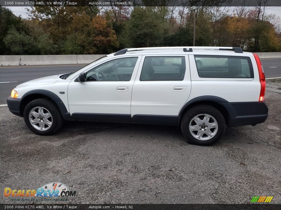 2006 Volvo XC70 AWD Ice White / Taupe Photo #4