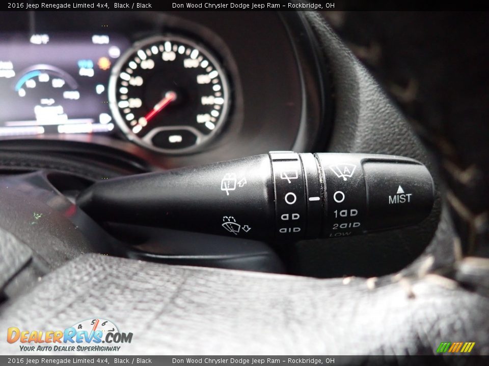 2016 Jeep Renegade Limited 4x4 Black / Black Photo #27