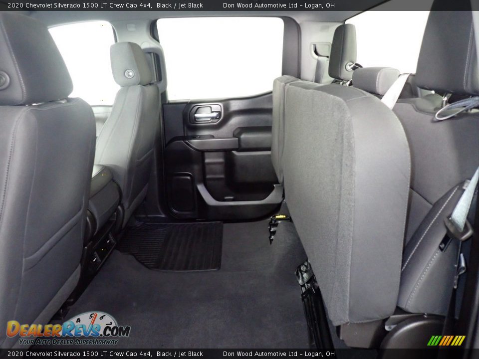 2020 Chevrolet Silverado 1500 LT Crew Cab 4x4 Black / Jet Black Photo #26