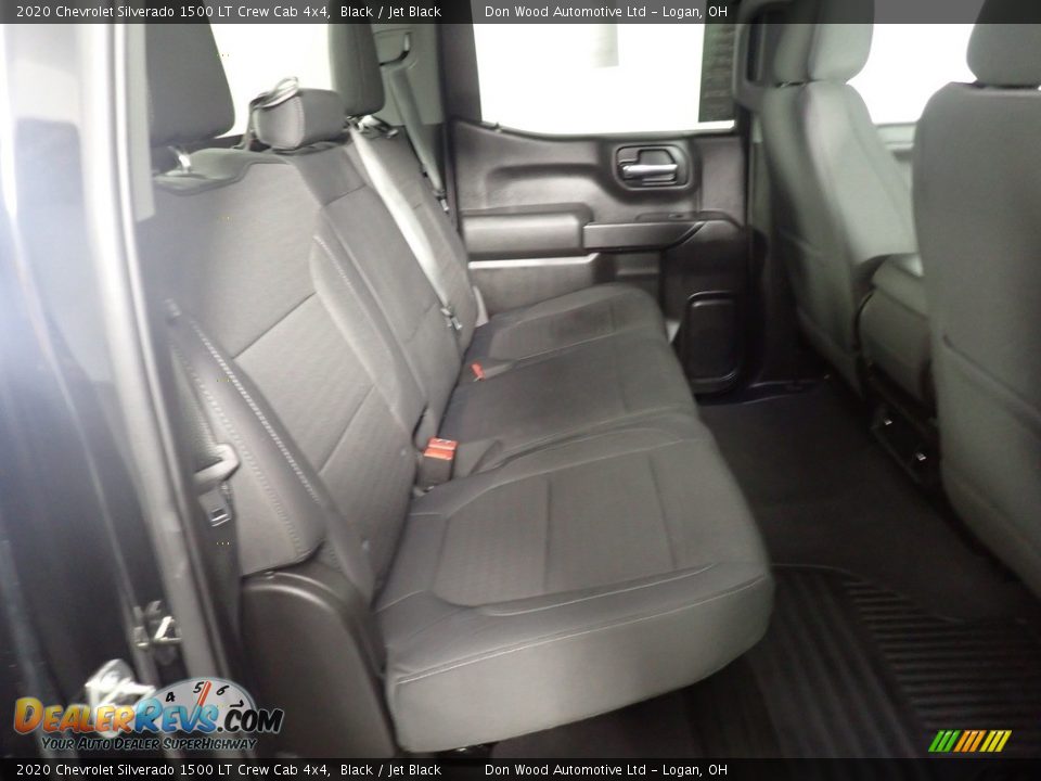 2020 Chevrolet Silverado 1500 LT Crew Cab 4x4 Black / Jet Black Photo #30