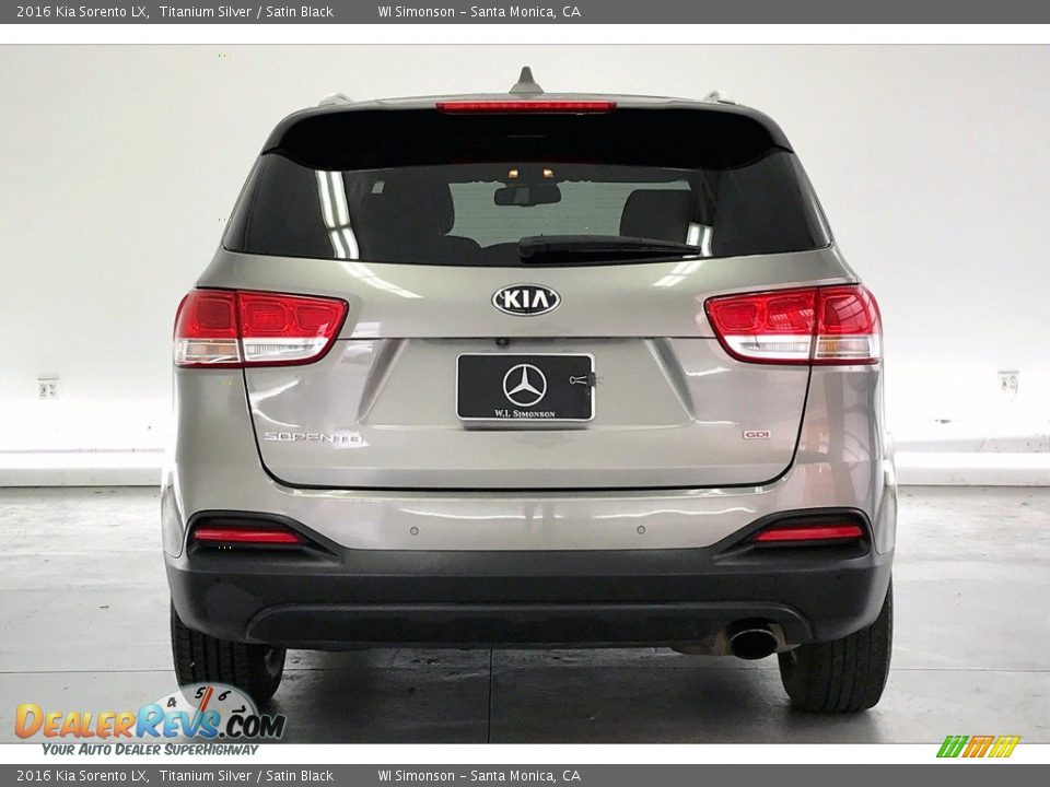 2016 Kia Sorento LX Titanium Silver / Satin Black Photo #3