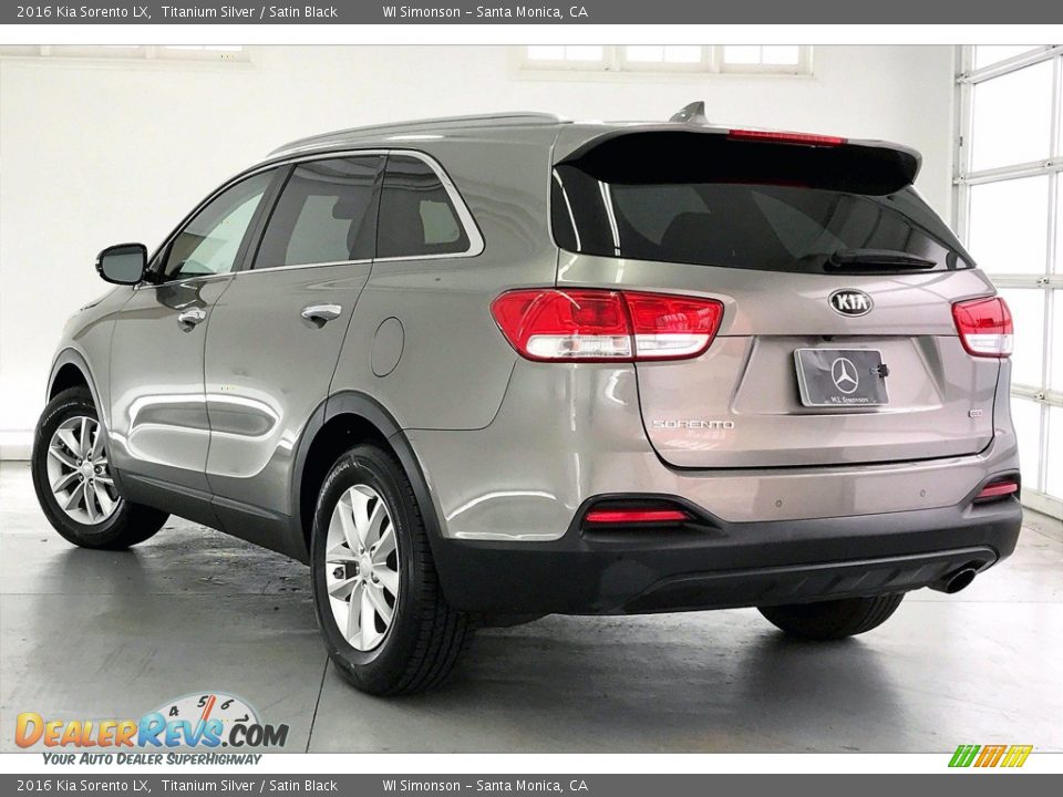 2016 Kia Sorento LX Titanium Silver / Satin Black Photo #10