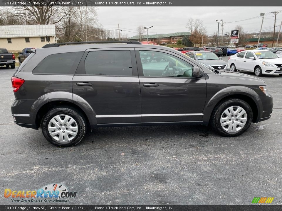 2019 Dodge Journey SE Granite Pearl / Black Photo #5