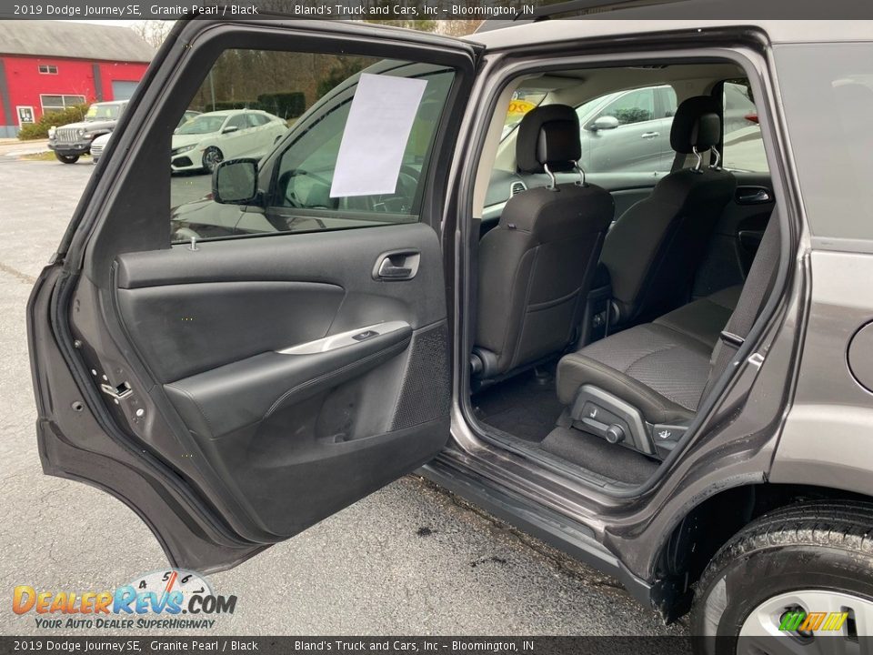 2019 Dodge Journey SE Granite Pearl / Black Photo #25