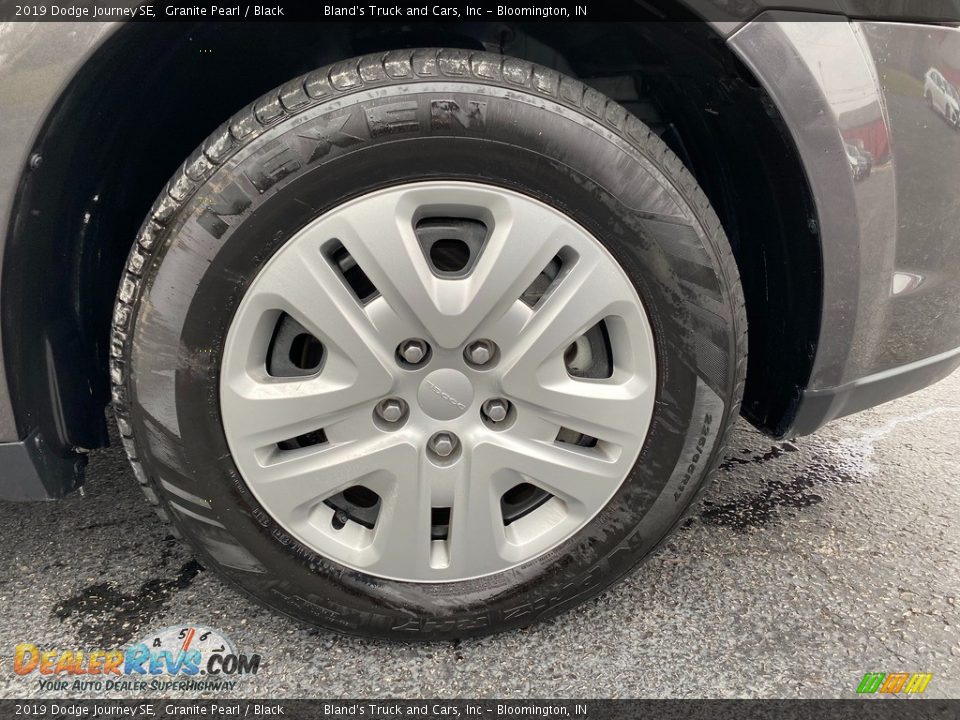 2019 Dodge Journey SE Granite Pearl / Black Photo #30