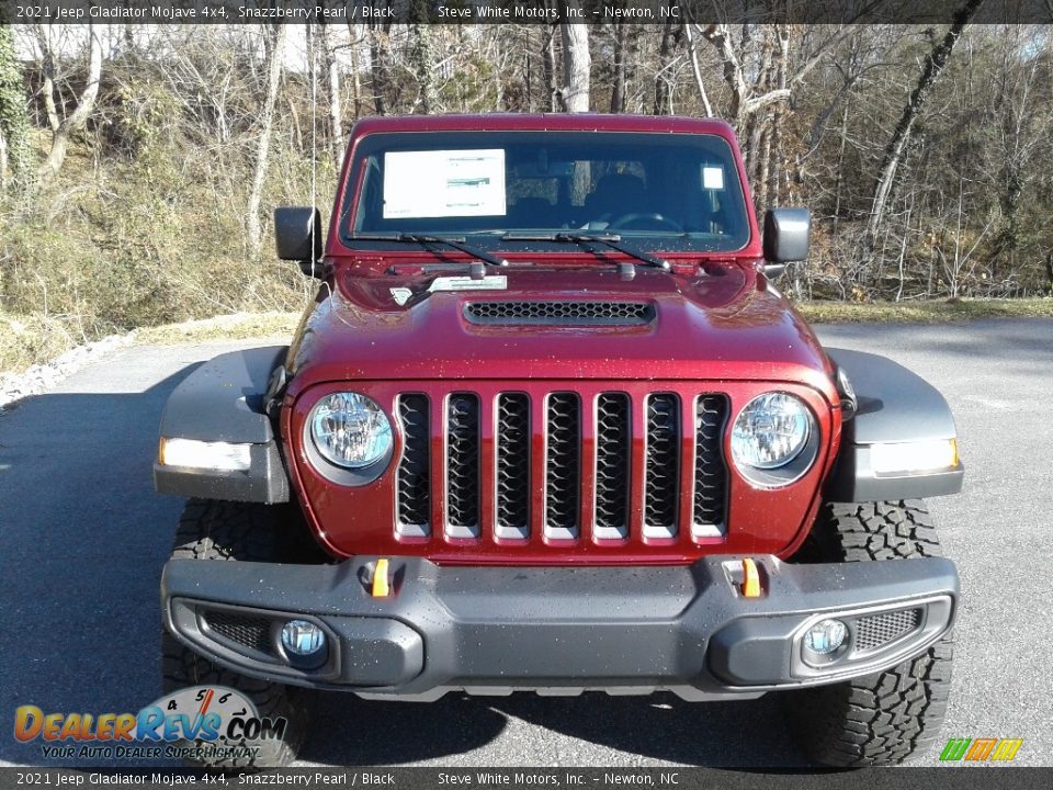 2021 Jeep Gladiator Mojave 4x4 Snazzberry Pearl / Black Photo #3