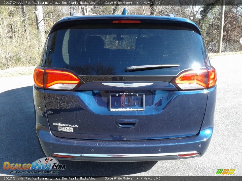 2017 Chrysler Pacifica Touring L Jazz Blue Pearl / Black/Alloy Photo #7