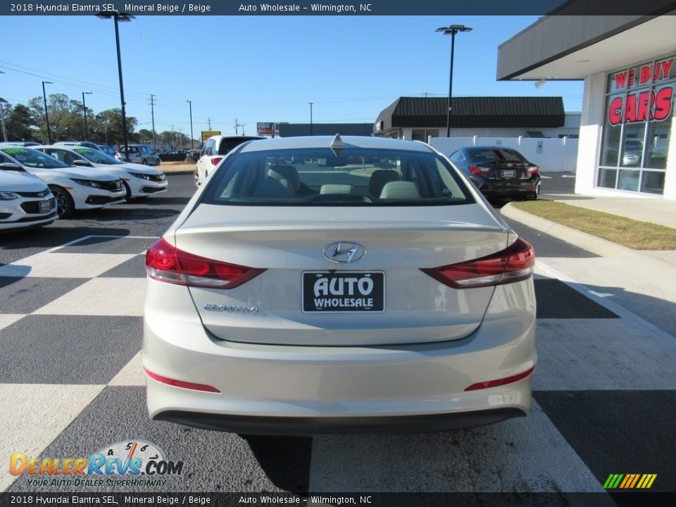 2018 Hyundai Elantra SEL Mineral Beige / Beige Photo #4