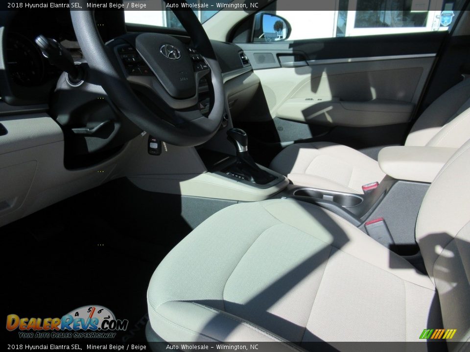 2018 Hyundai Elantra SEL Mineral Beige / Beige Photo #10