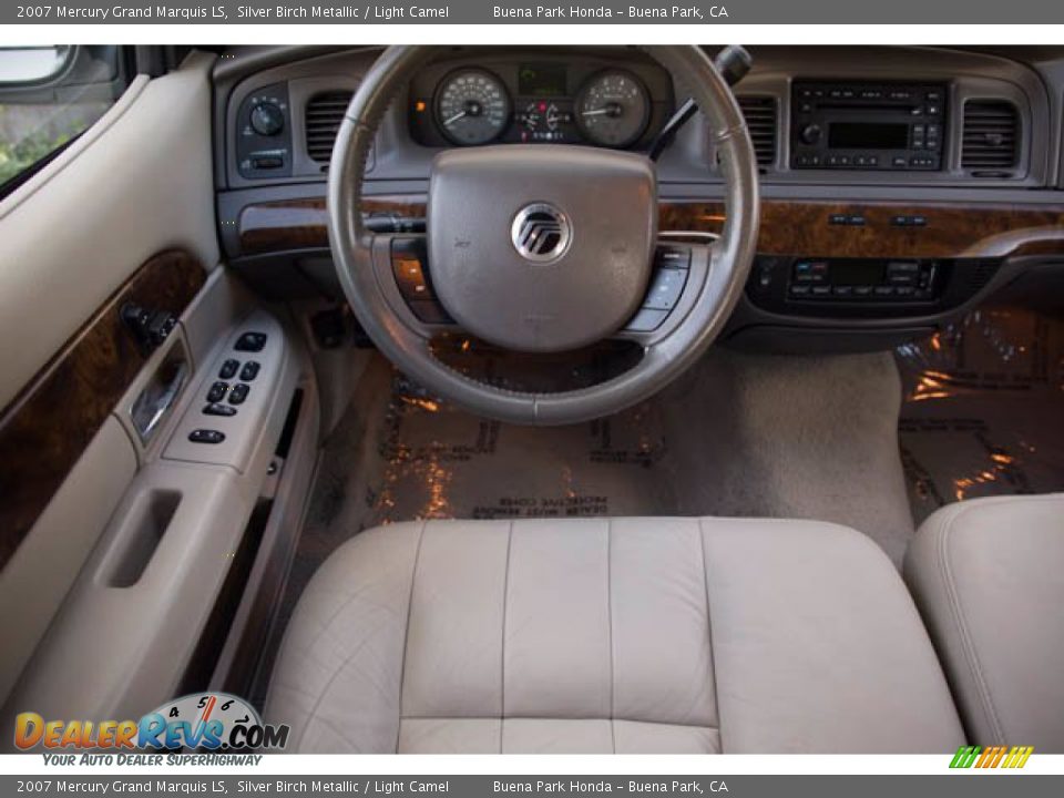 Front Seat of 2007 Mercury Grand Marquis LS Photo #5
