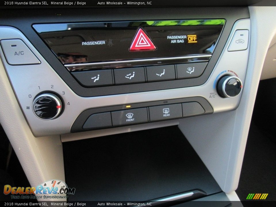 2018 Hyundai Elantra SEL Mineral Beige / Beige Photo #17