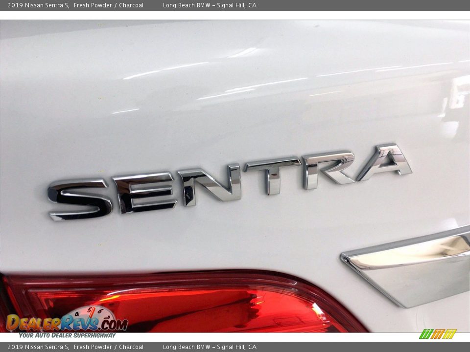 2019 Nissan Sentra S Fresh Powder / Charcoal Photo #7