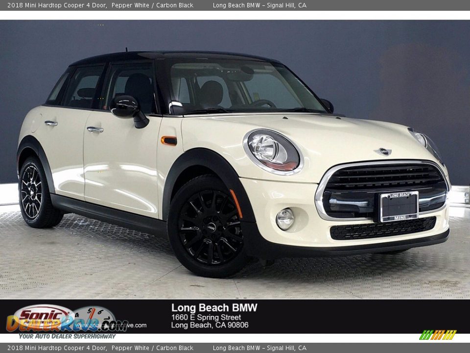 2018 Mini Hardtop Cooper 4 Door Pepper White / Carbon Black Photo #1