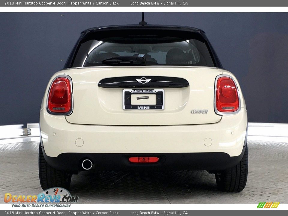 2018 Mini Hardtop Cooper 4 Door Pepper White / Carbon Black Photo #3