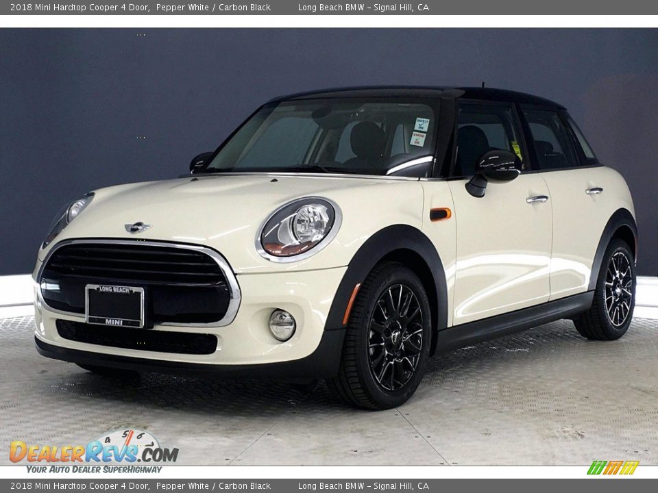 2018 Mini Hardtop Cooper 4 Door Pepper White / Carbon Black Photo #12