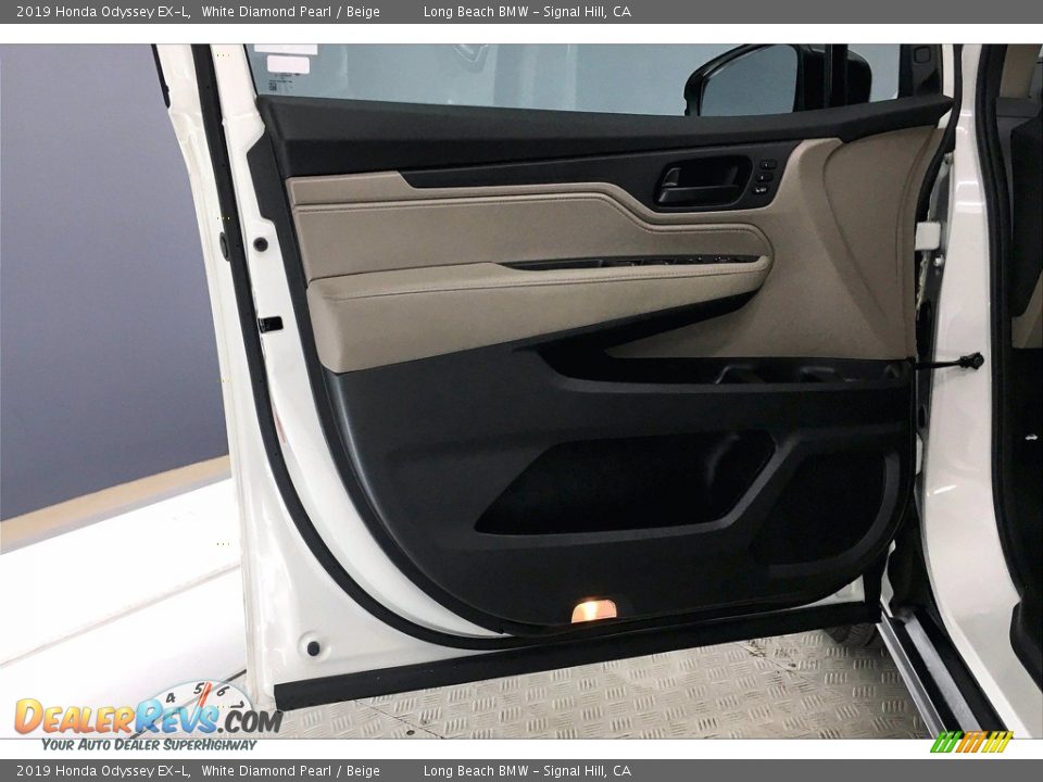 2019 Honda Odyssey EX-L White Diamond Pearl / Beige Photo #23