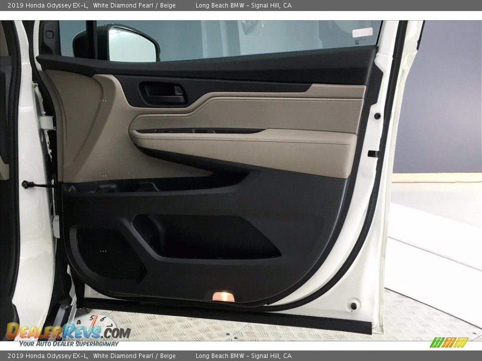 2019 Honda Odyssey EX-L White Diamond Pearl / Beige Photo #24