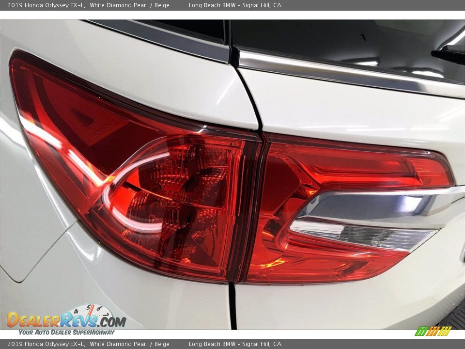 2019 Honda Odyssey EX-L White Diamond Pearl / Beige Photo #27