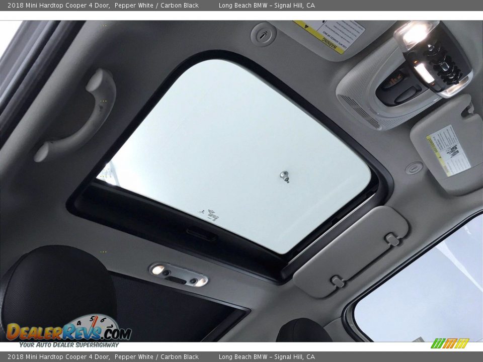 2018 Mini Hardtop Cooper 4 Door Pepper White / Carbon Black Photo #31