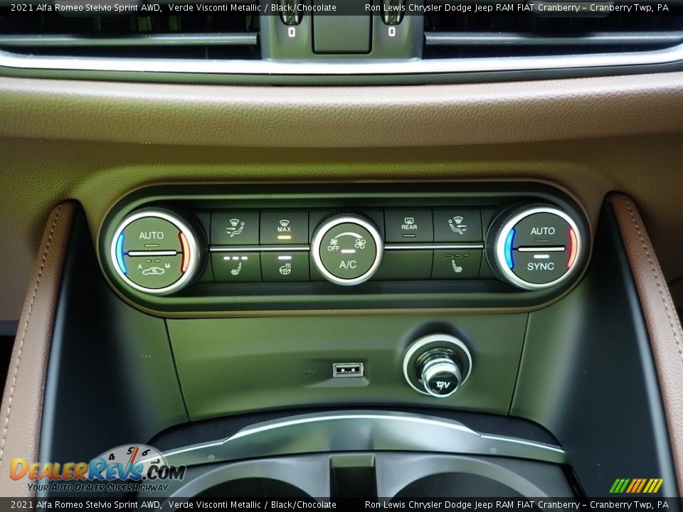 Controls of 2021 Alfa Romeo Stelvio Sprint AWD Photo #18