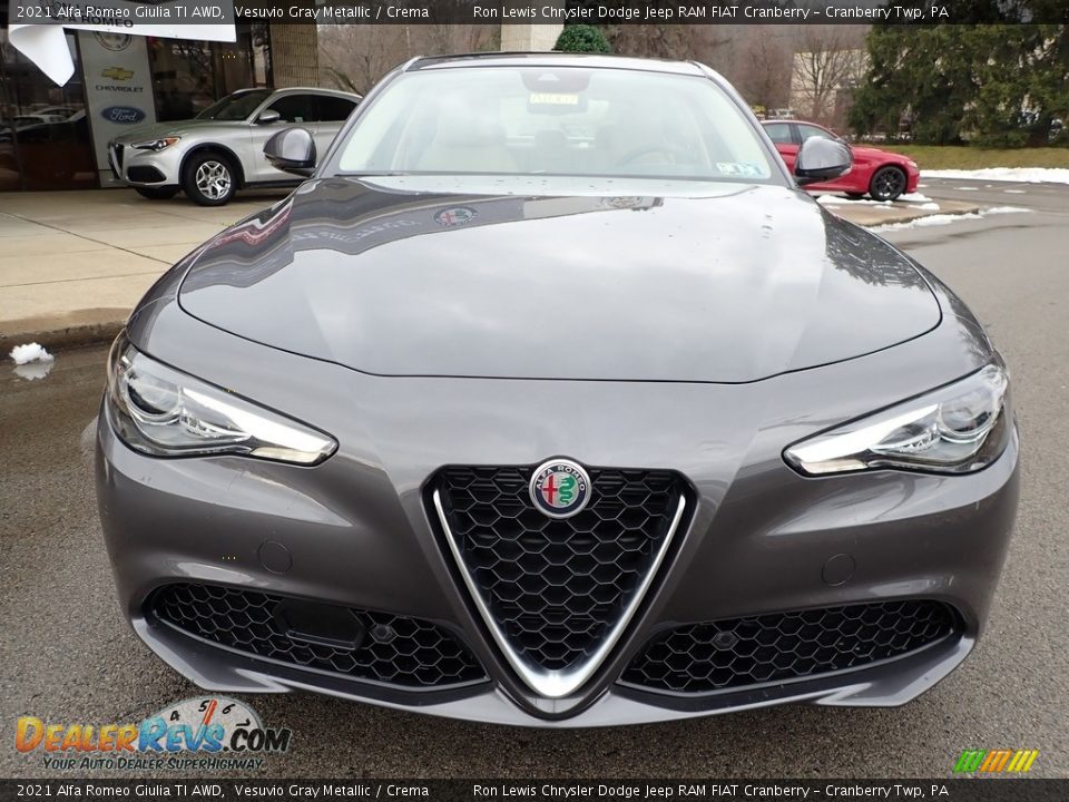 Vesuvio Gray Metallic 2021 Alfa Romeo Giulia TI AWD Photo #2