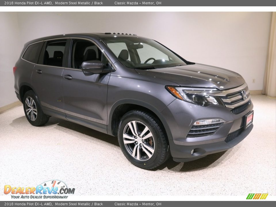 Front 3/4 View of 2018 Honda Pilot EX-L AWD Photo #1