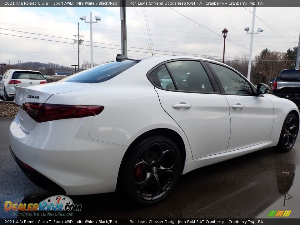 2021 Alfa Romeo Giulia TI Sport AWD Alfa White / Black/Red Photo #5