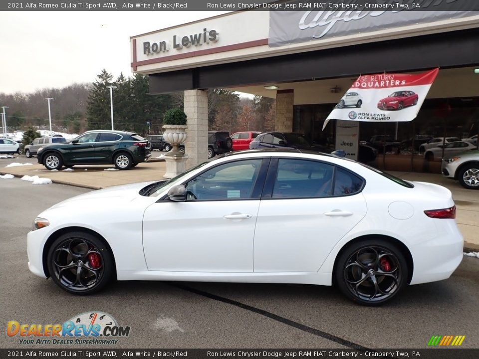 2021 Alfa Romeo Giulia TI Sport AWD Alfa White / Black/Red Photo #9