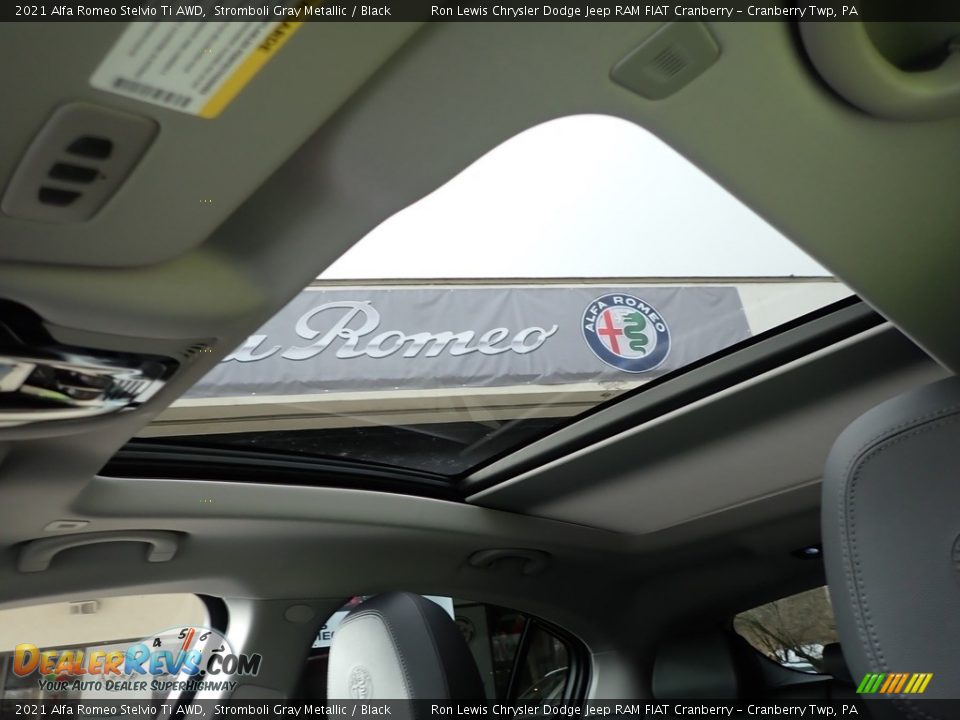 2021 Alfa Romeo Stelvio Ti AWD Stromboli Gray Metallic / Black Photo #13