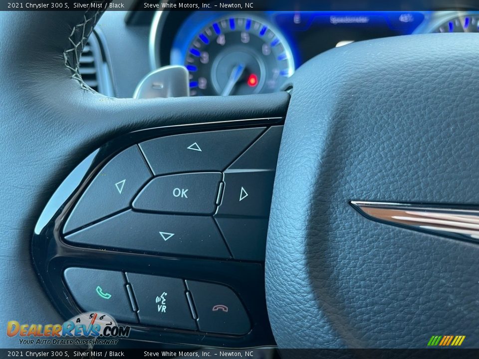 2021 Chrysler 300 S Steering Wheel Photo #18