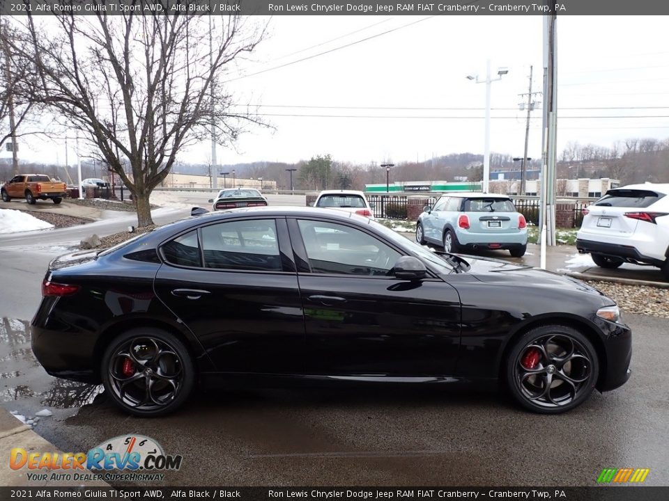 2021 Alfa Romeo Giulia TI Sport AWD Alfa Black / Black Photo #4