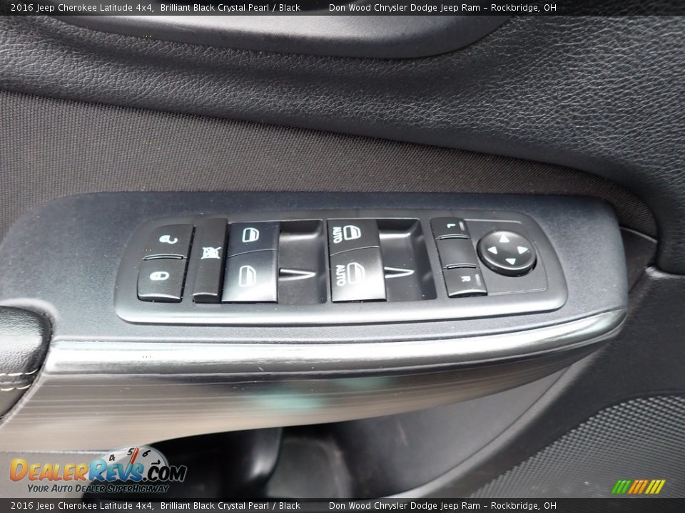 2016 Jeep Cherokee Latitude 4x4 Brilliant Black Crystal Pearl / Black Photo #19