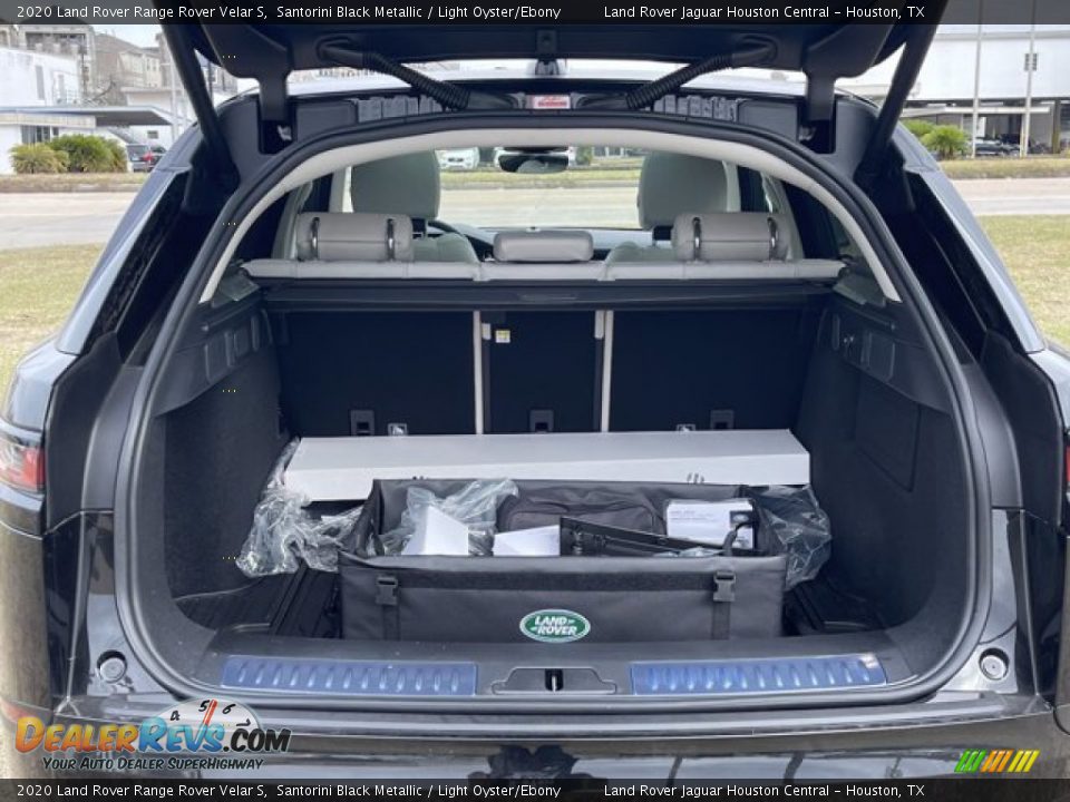 2020 Land Rover Range Rover Velar S Santorini Black Metallic / Light Oyster/Ebony Photo #32