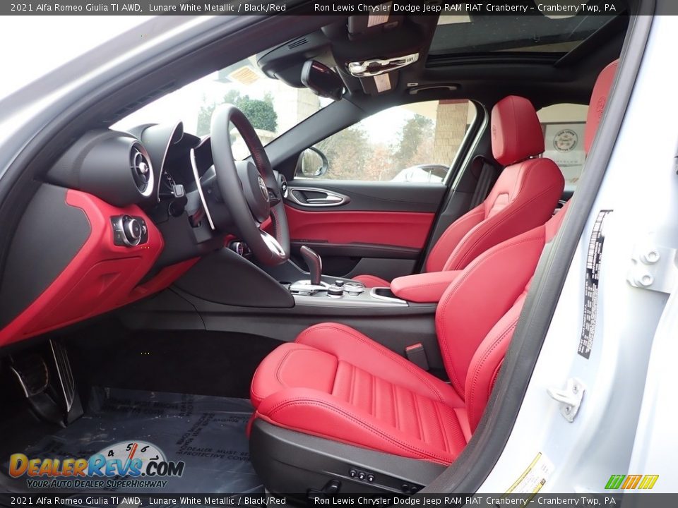 Front Seat of 2021 Alfa Romeo Giulia TI AWD Photo #12