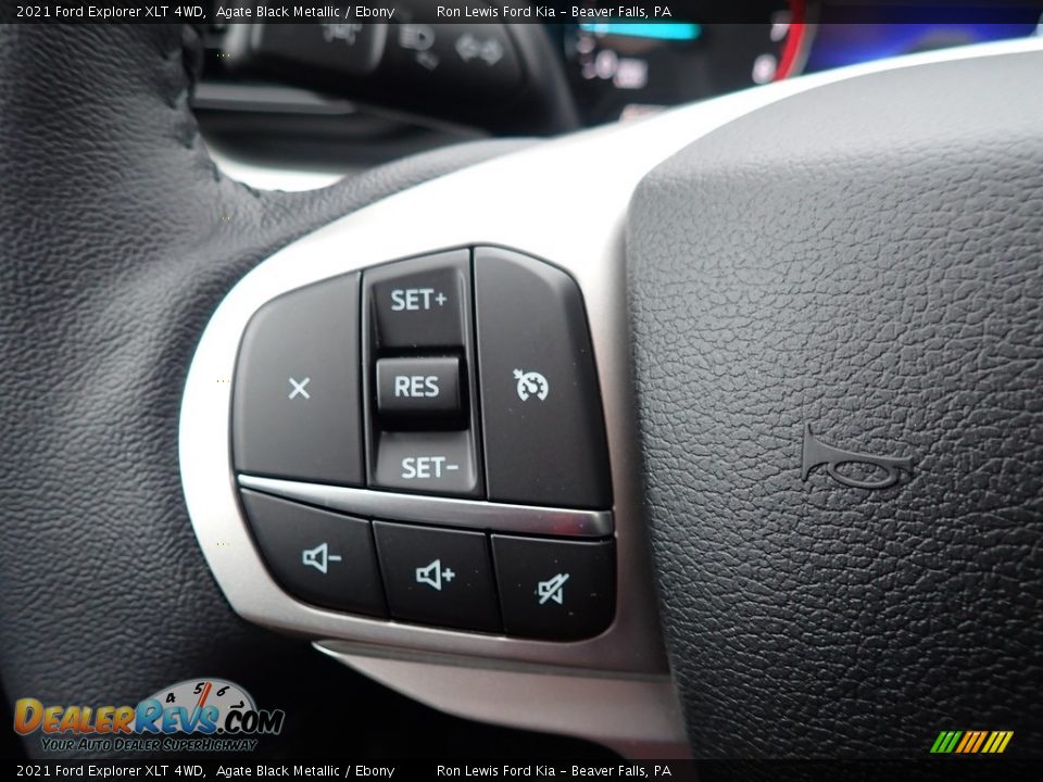 2021 Ford Explorer XLT 4WD Steering Wheel Photo #18