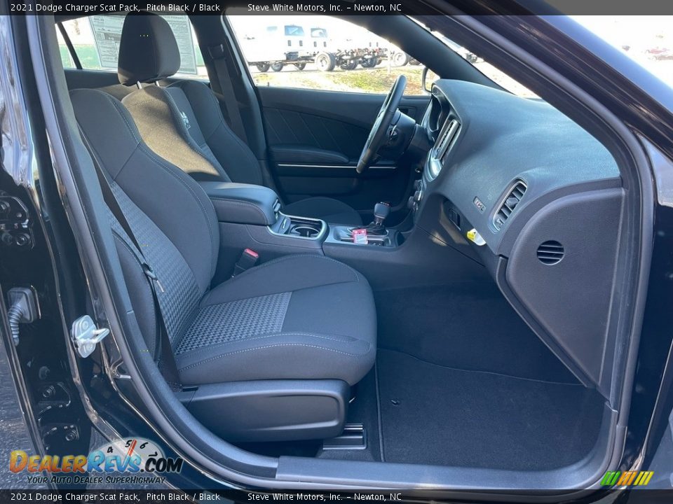 Front Seat of 2021 Dodge Charger Scat Pack Photo #16