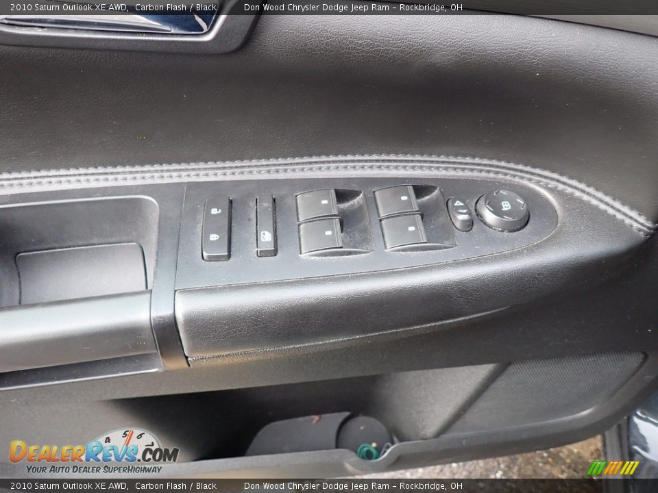 Door Panel of 2010 Saturn Outlook XE AWD Photo #8