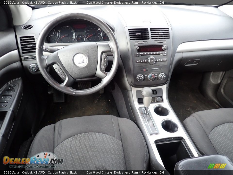 Front Seat of 2010 Saturn Outlook XE AWD Photo #15