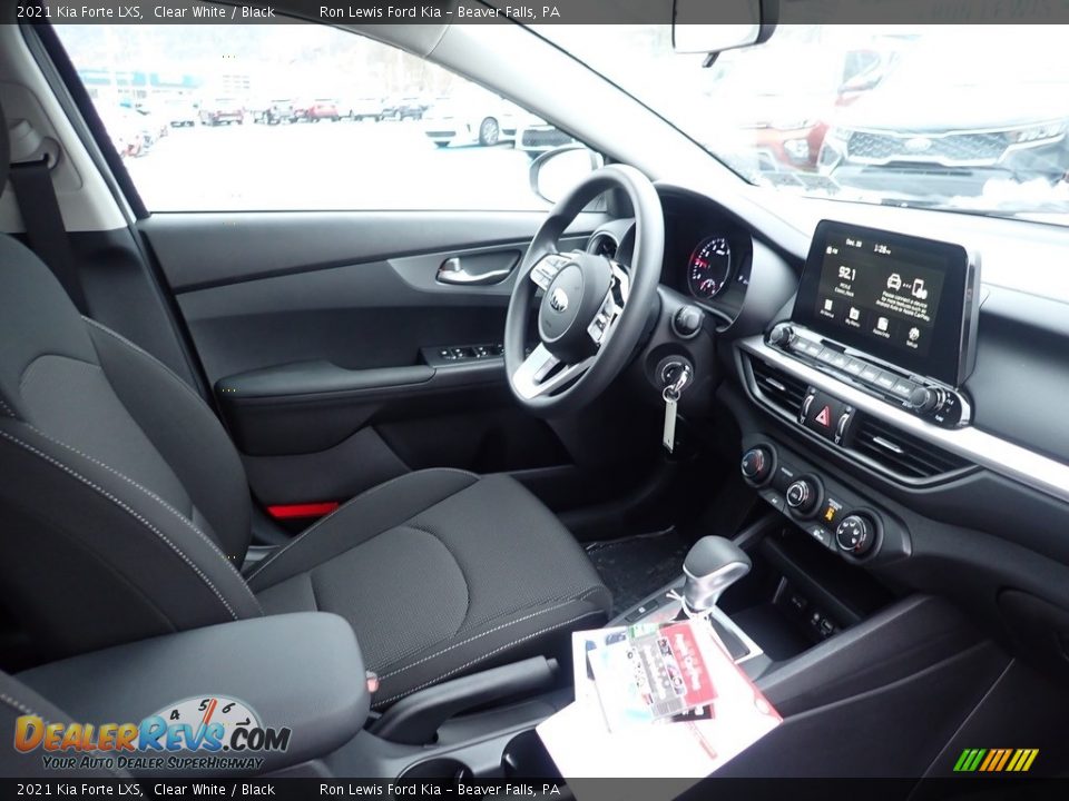 2021 Kia Forte LXS Clear White / Black Photo #11