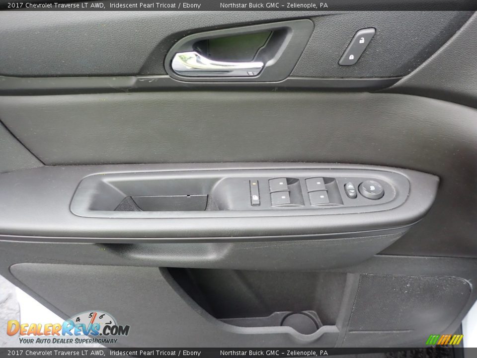 2017 Chevrolet Traverse LT AWD Iridescent Pearl Tricoat / Ebony Photo #21