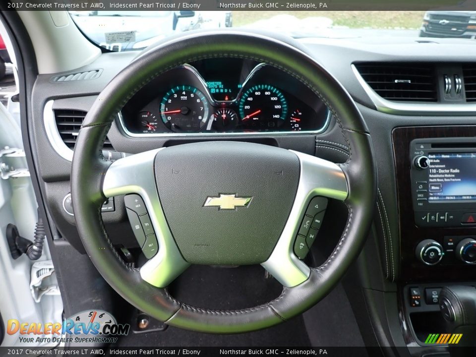 2017 Chevrolet Traverse LT AWD Iridescent Pearl Tricoat / Ebony Photo #22