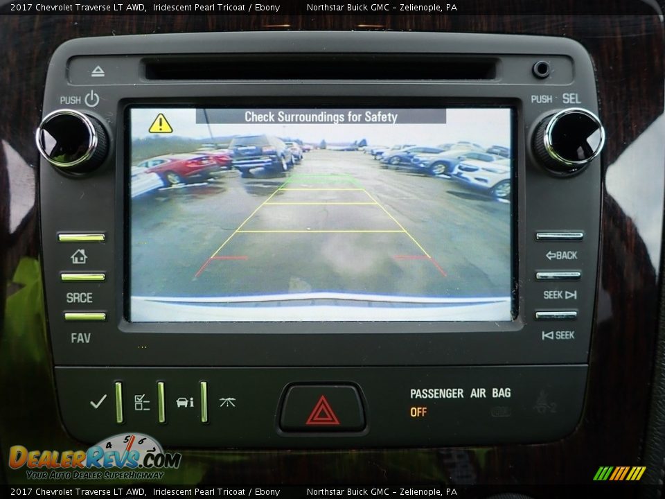 2017 Chevrolet Traverse LT AWD Iridescent Pearl Tricoat / Ebony Photo #25